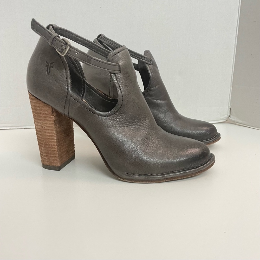 FRYE Bootie Heels Margaret Shootie Soft Vintage Leather Buckle Charcoal Grey